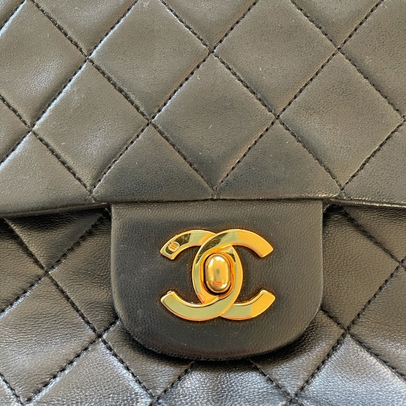Authentic CHANEL black Double flap lambskin Leather Chain Gold bag 2.55 - Picture 6 of 16
